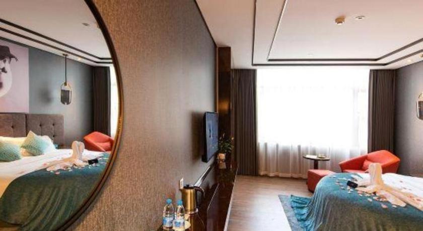 Xana Hotelle-Hotel Luzhou Baizitu Square Eksteriør bilde